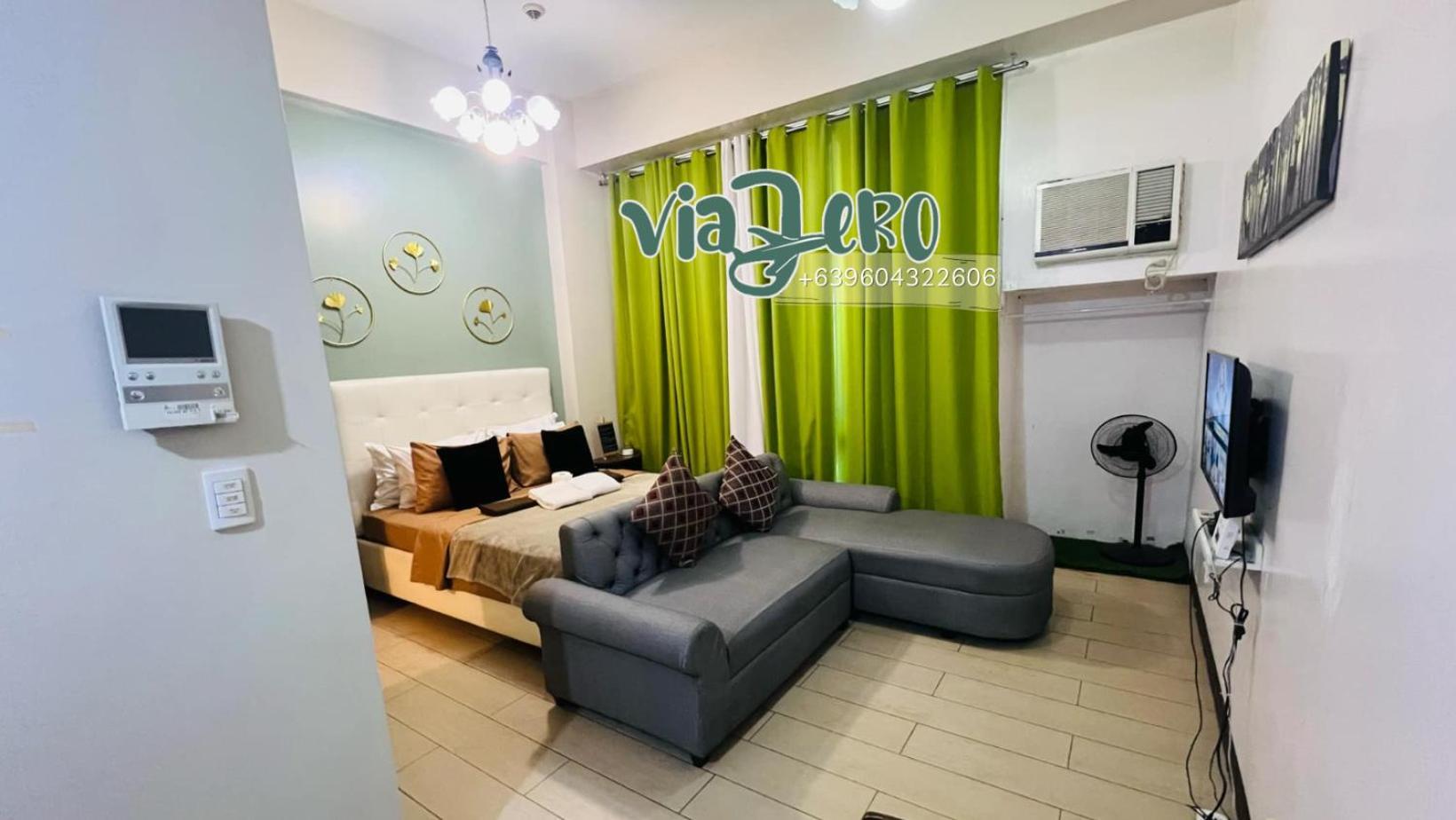 One Palm Tree Villas Condominium - Studio 2Nd Fl With Balcony - Across Terminal 3 Airport Pasay Exteriér fotografie