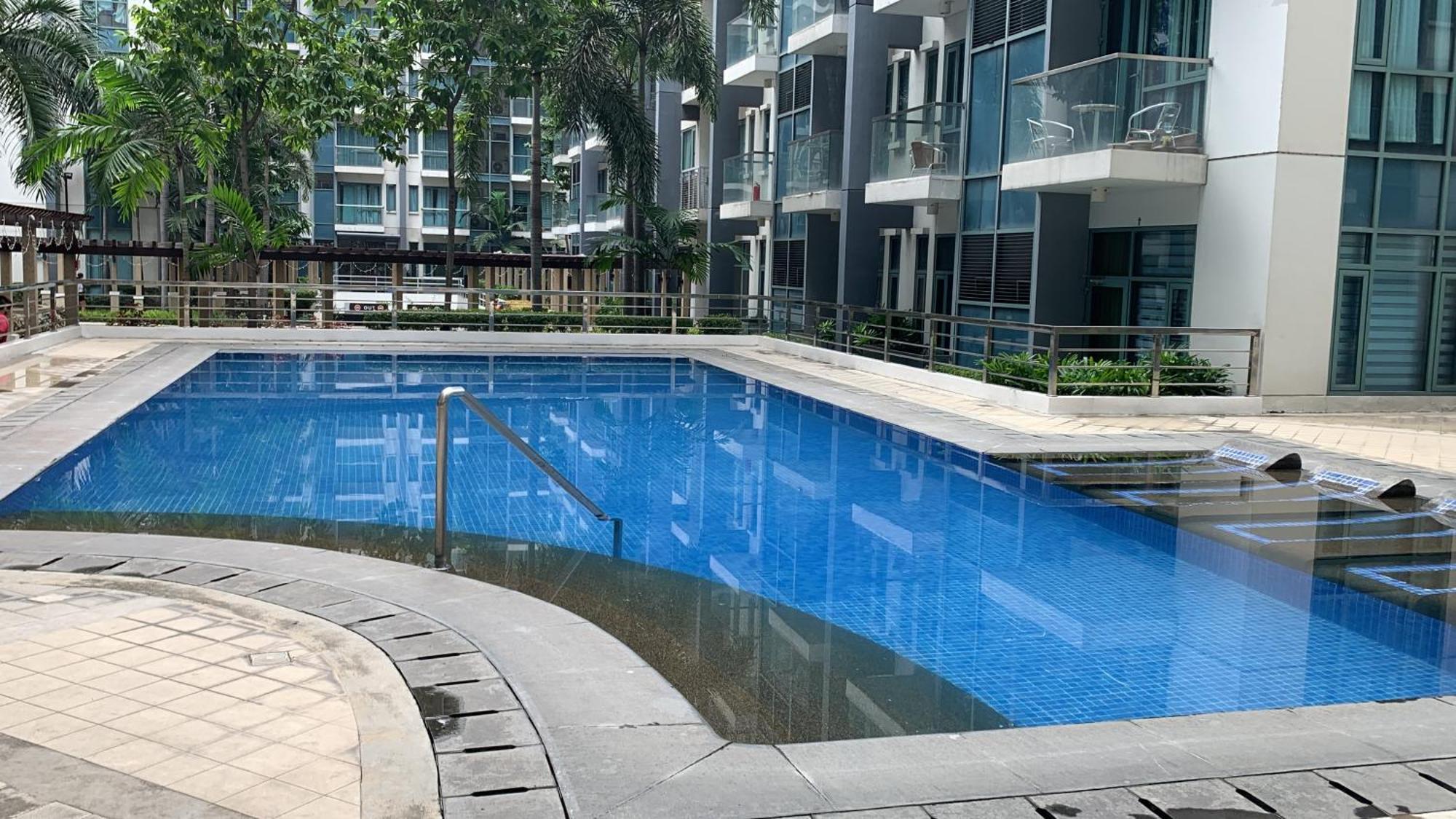One Palm Tree Villas Condominium - Studio 2Nd Fl With Balcony - Across Terminal 3 Airport Pasay Exteriér fotografie